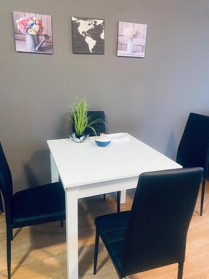 Apartman Jarun Zagreb Bagian luar foto
